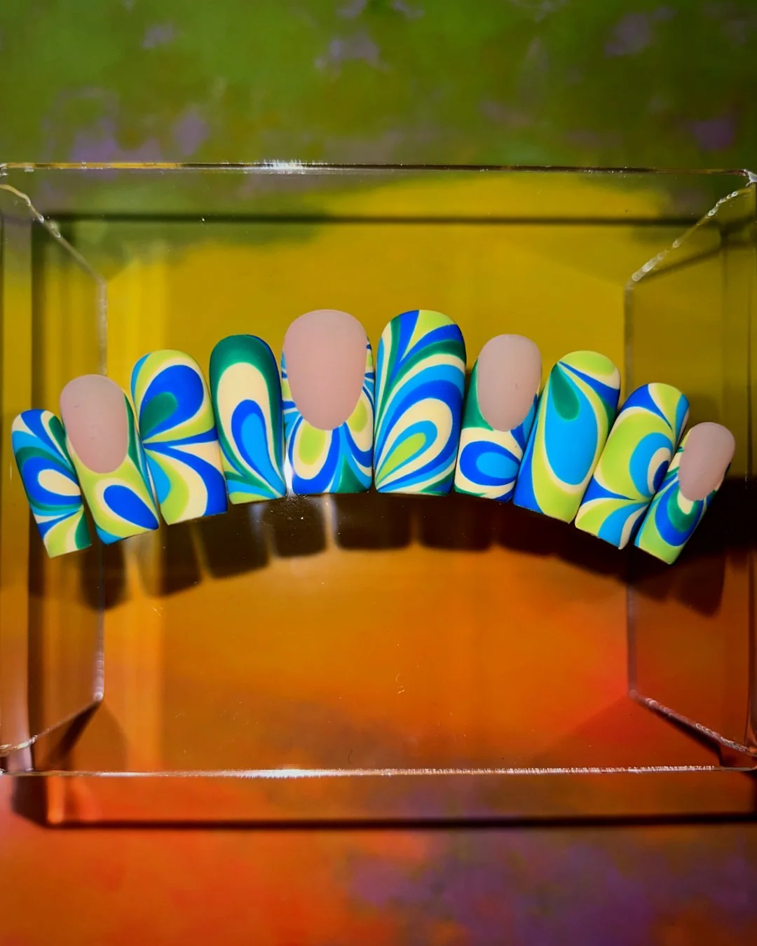 Thumbnail 1